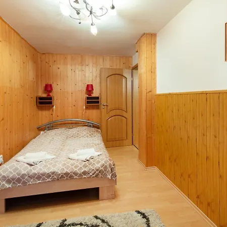 Horska Smrekovica Szálloda Fenyőháza